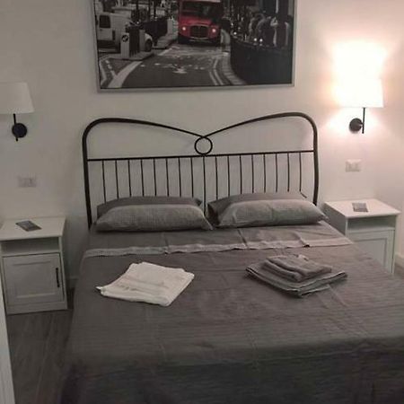 Apartment Fabrizio Neapol Zewnętrze zdjęcie